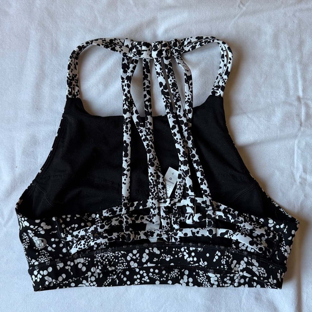 lululemon athletica Black & White Speckle Strappy-Back Sports Bra - Picture 4 of 9